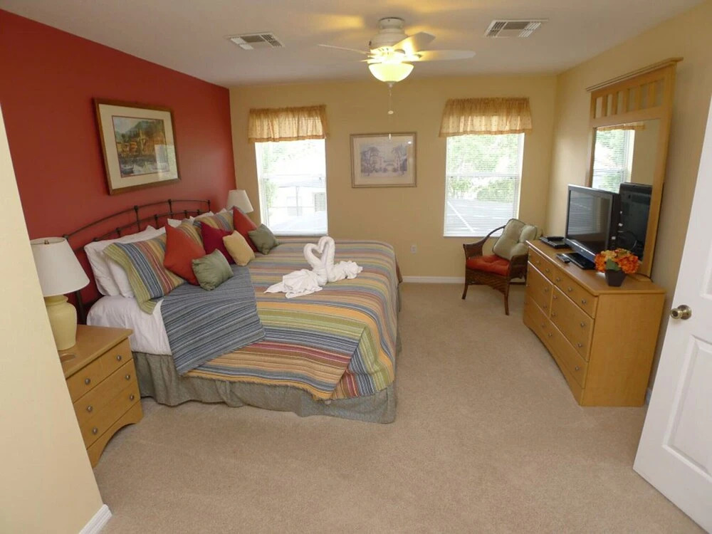 This Wonderful 4 Bedroom House Located on the Lake Wilson Preserve