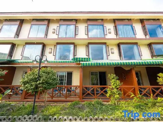 Dujiangyan Ruiyun Guokang Hotel (Qingcheng Piedmont Scenic Area)