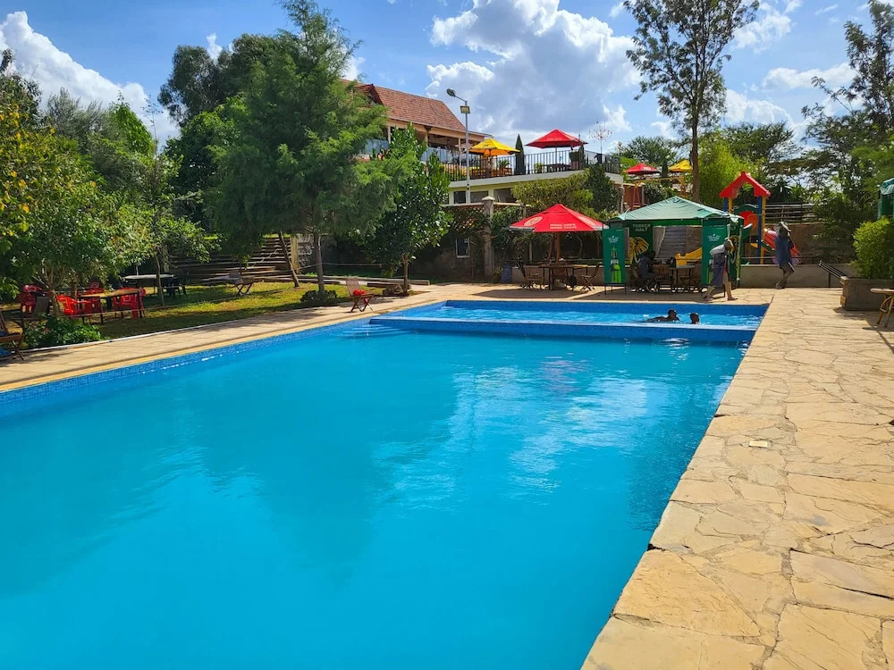 Leleshwa Getaway