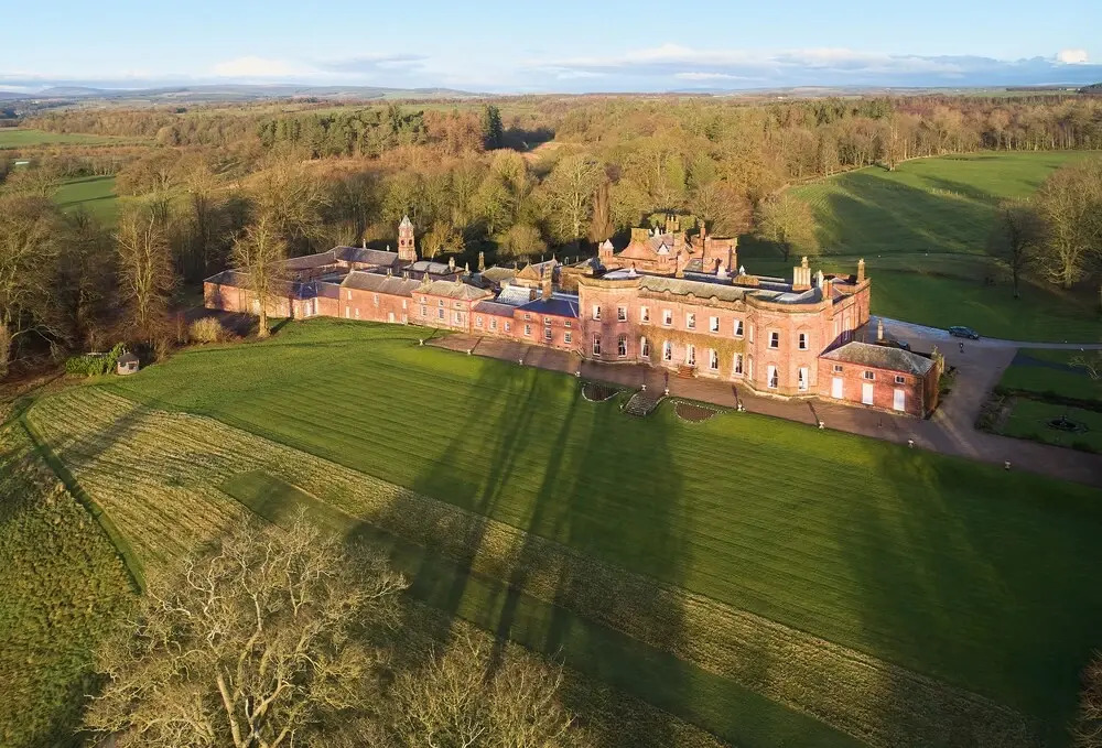 Stylish Apartment with Magnificent Views of Cumbrian Countryside