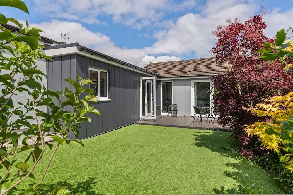 Roslen - Lovely Bungalow Near Beach and Village