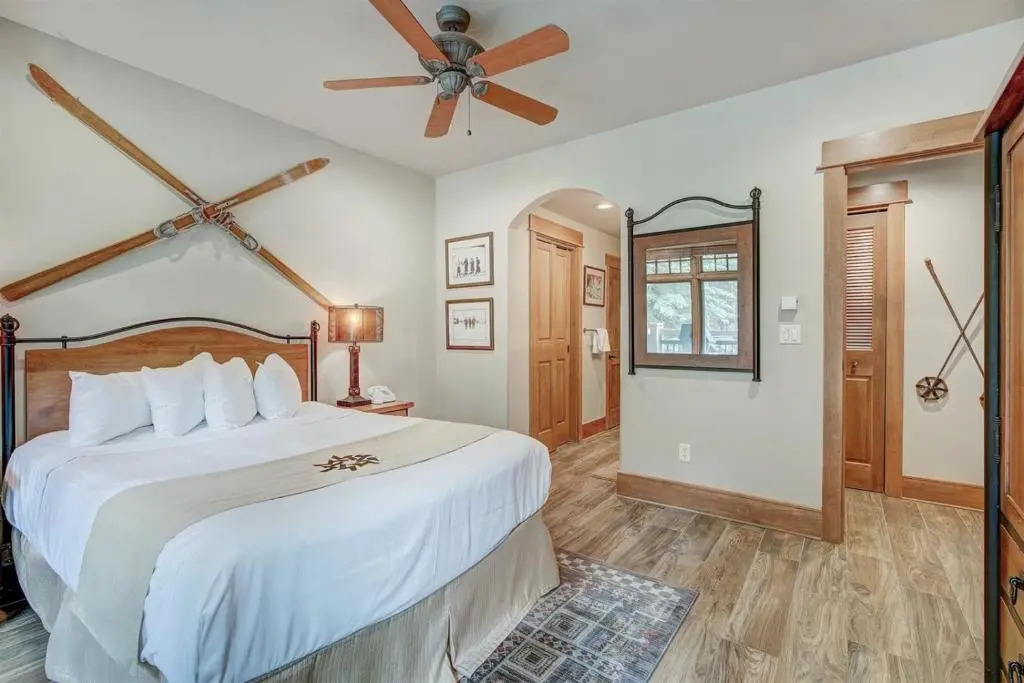 Premier 1 Bedroom Ski In, Ski Out Lone Eagle Condo With The Best Access To Skiing In Keystone