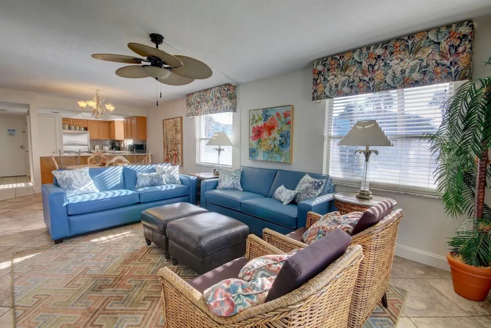 110 El Matador 2 Bedroom Condo by RedAwning