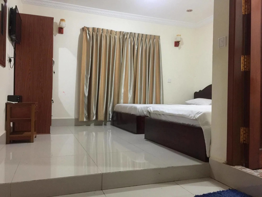 Hang Pich Airport Guesthouse