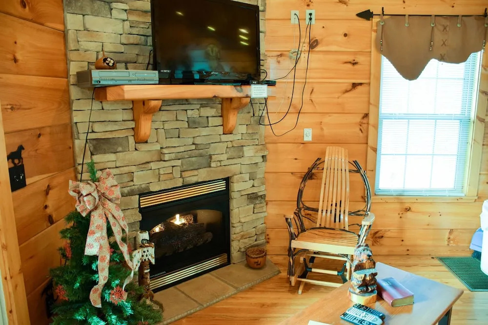 A PAINTED PONY - 1 Br Cabin