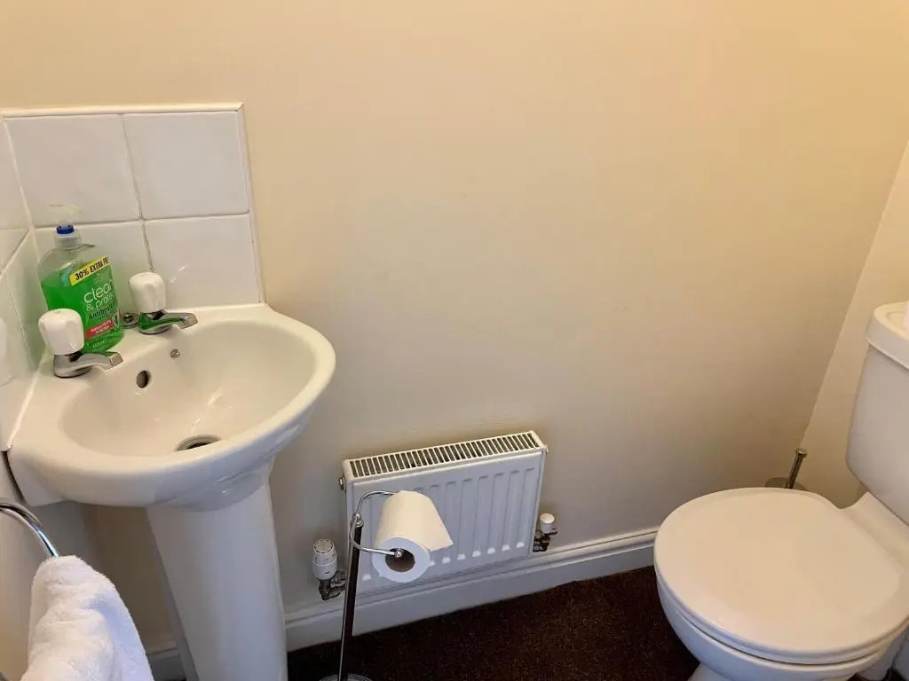 St Margarets House - Modern - 3 Bed Townhouse - Parking - Marvello Properties