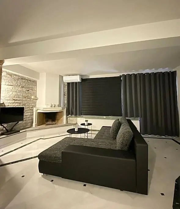 M&F Meteora Apartments #1