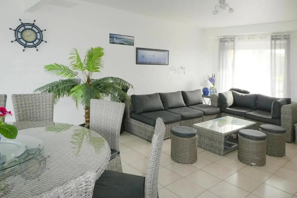 Holiday Home Sea View, Plouhinec