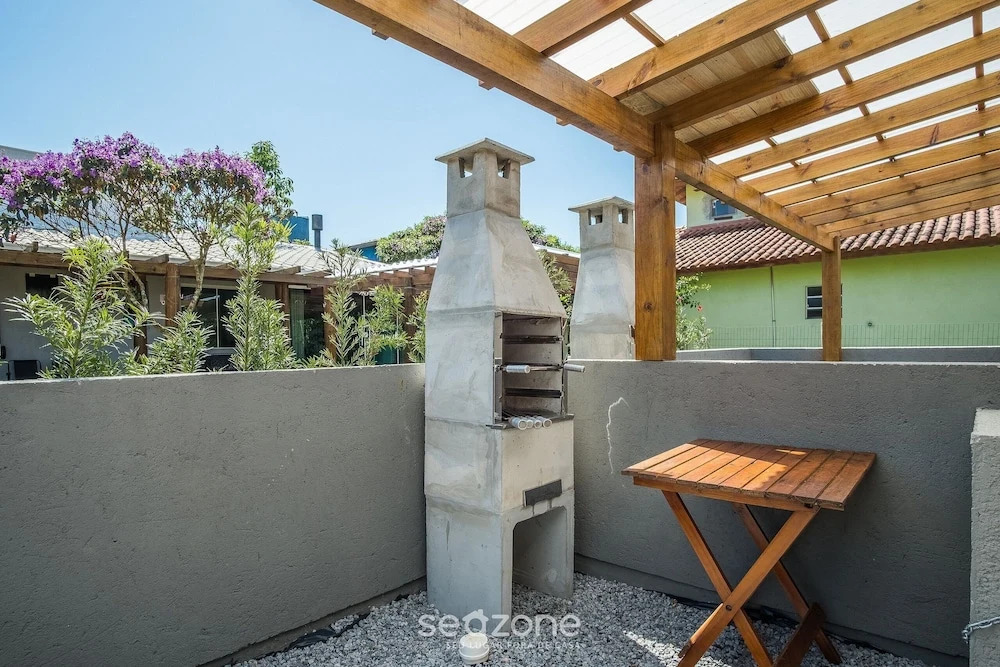 House w/ Suite and BBQ Grill in Imbituba Psl0002