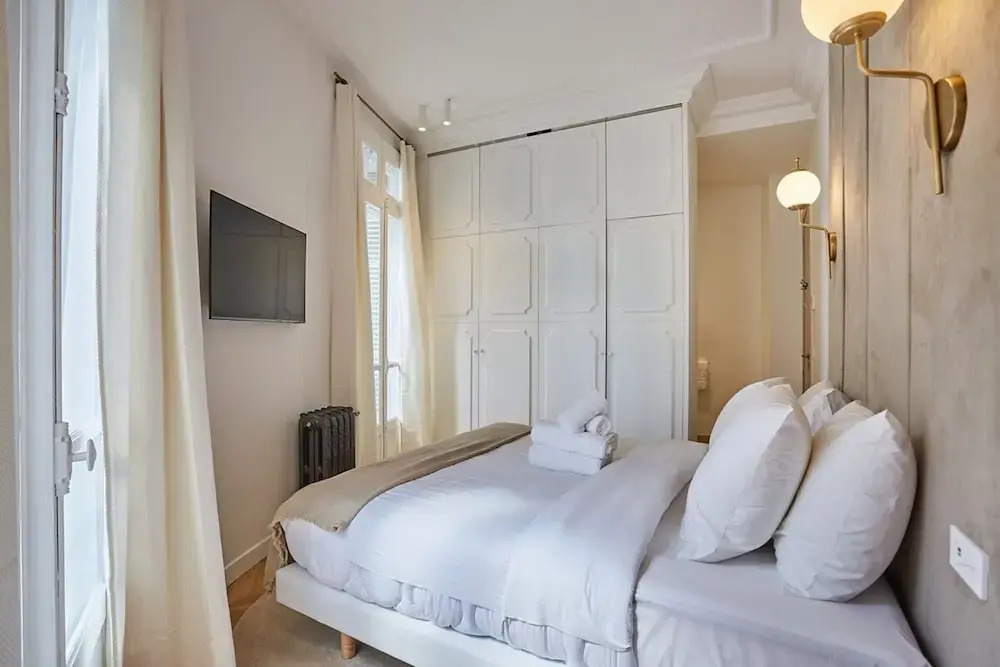 4 Rooms Apartment Opera Vendome