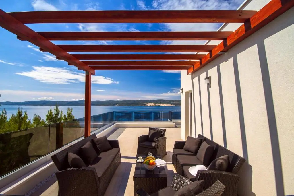Villa MIRNA with heated pool & whirlpool, traditional wine bar, 150m from sea