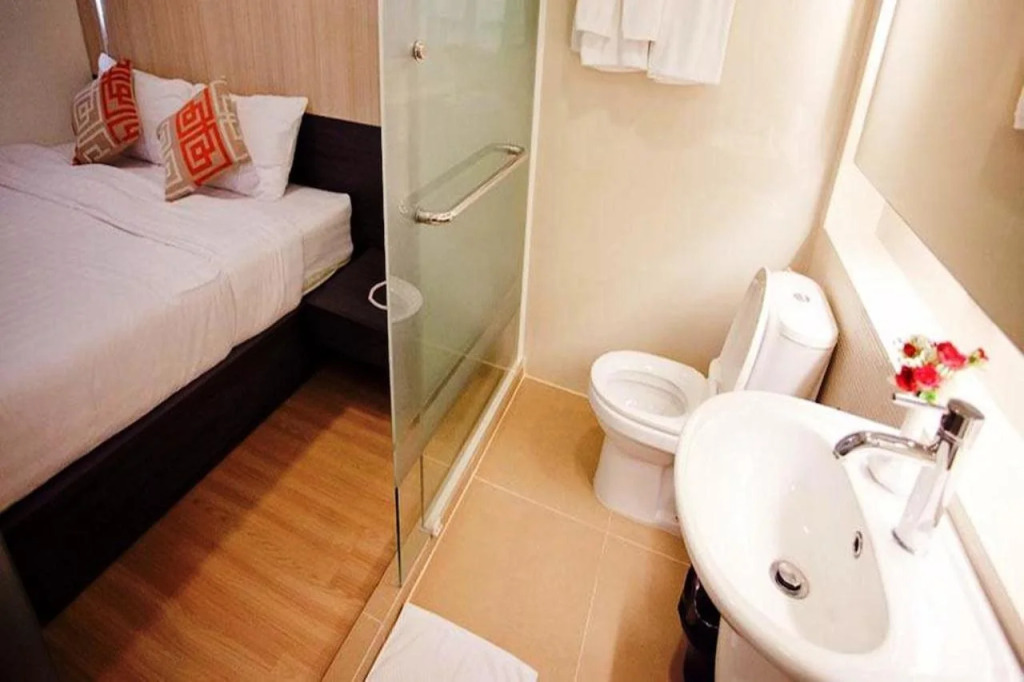 Seasons Boutique Hotel