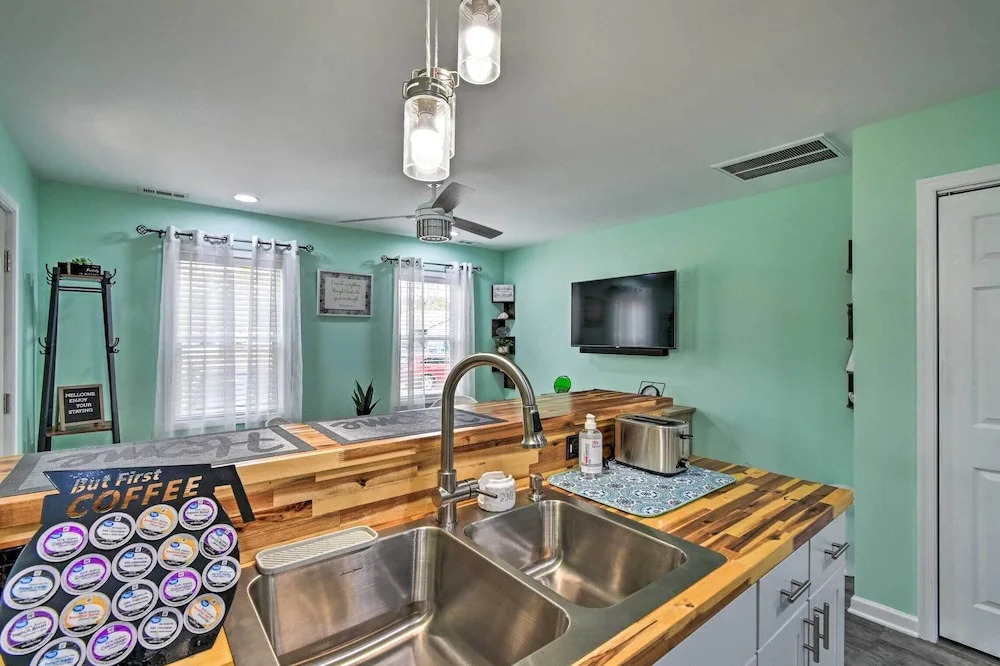 Pet-Friendly Fayetteville Vacation Rental