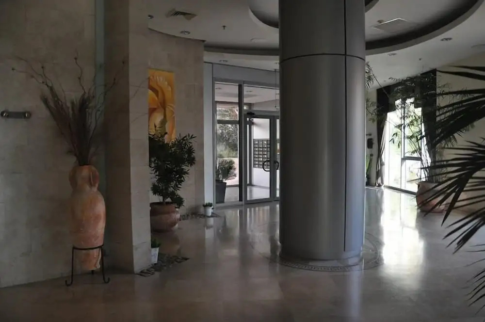 Isra Home Luxury Apartment with Sea View