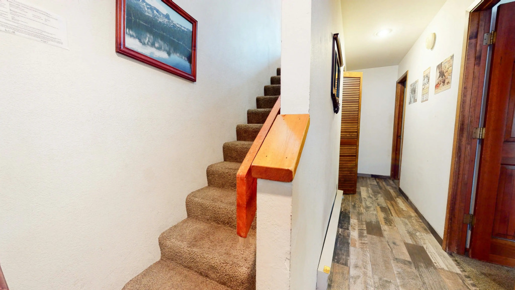 Mammoth Sierra Townhomes #32
