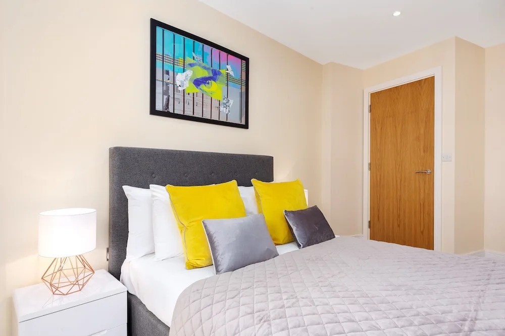 Charming 1-bed Apartment in, Canary Wharf