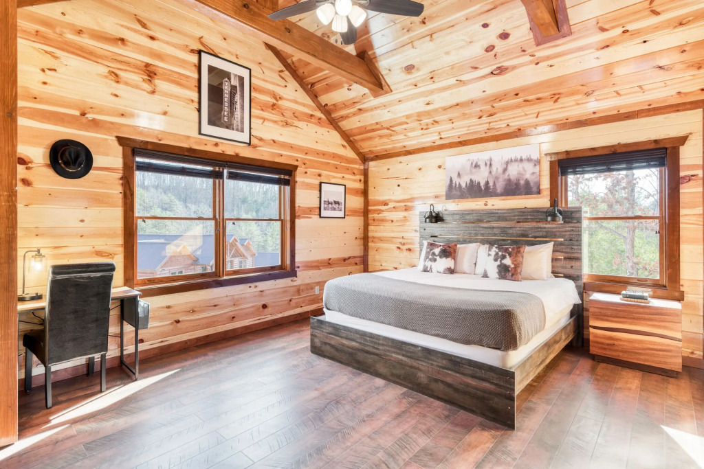 Boon by Avantstay 40-guest Luxe Smokies Retreat