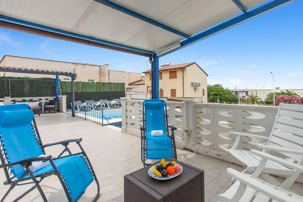 Alcamo Pool House in Alcamo Marina