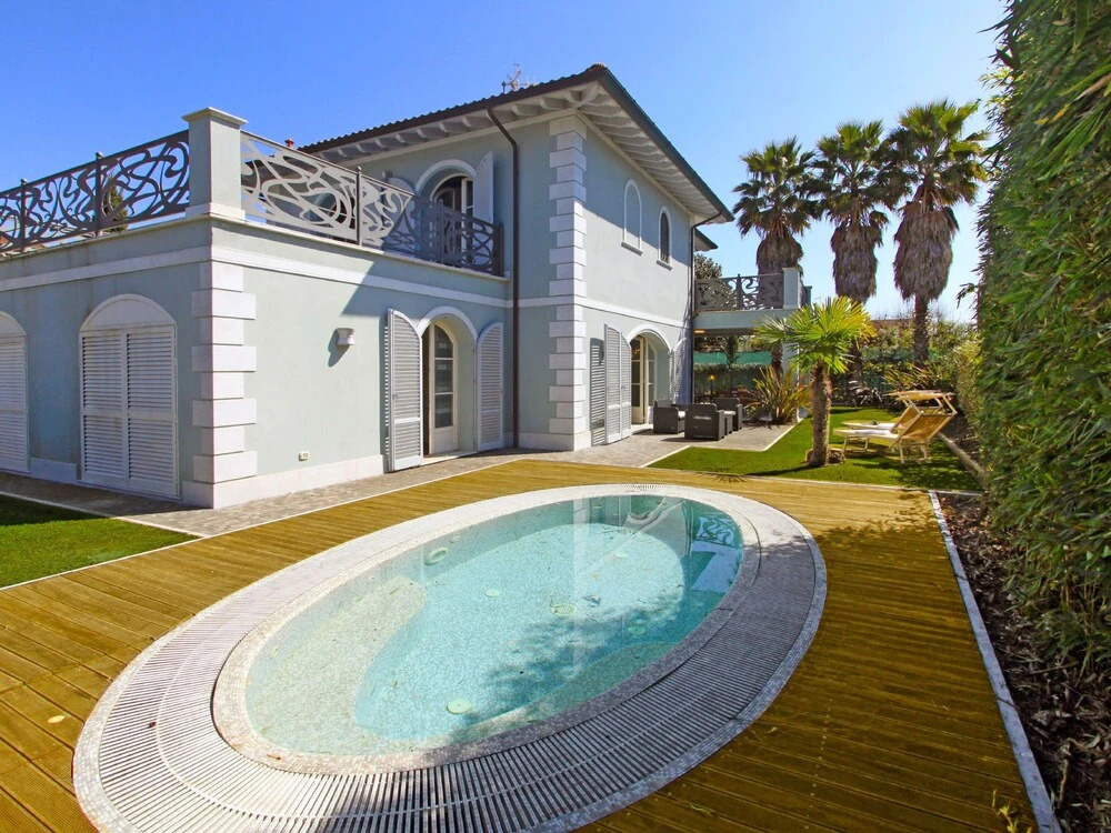 Leonardo Forte dei Marmi
