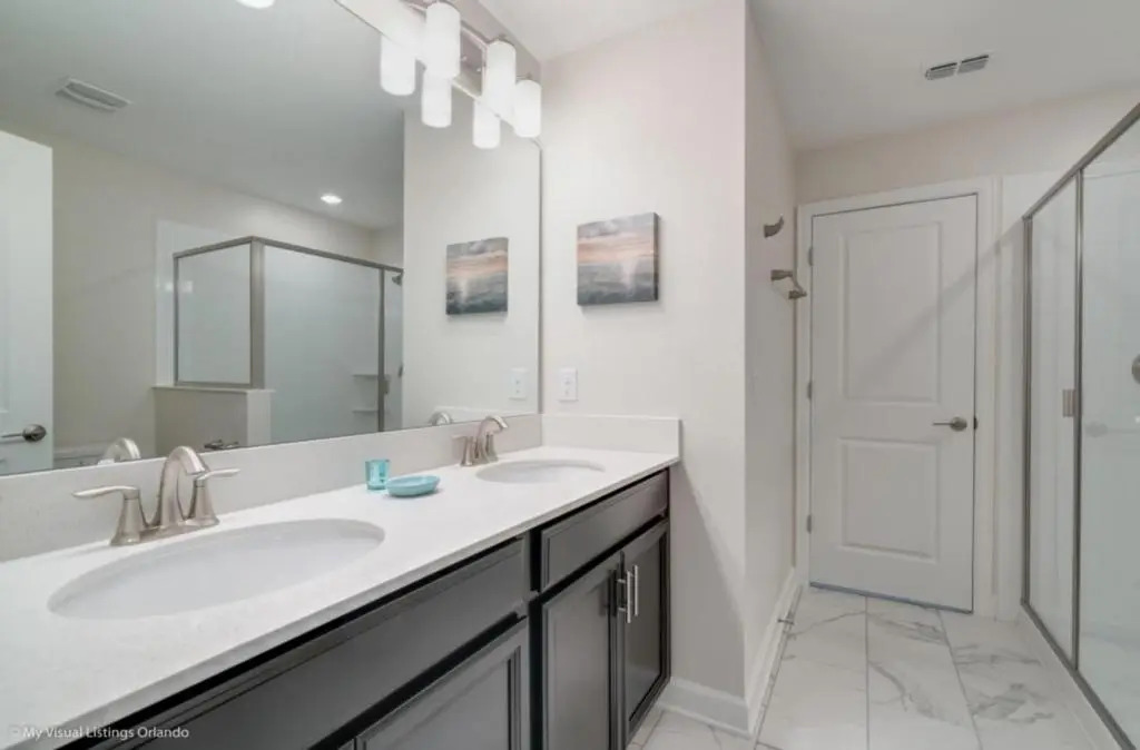 Brand NEW 9 Bed Home 20 People Kids Love Water Park Cinema at Champion Gates
