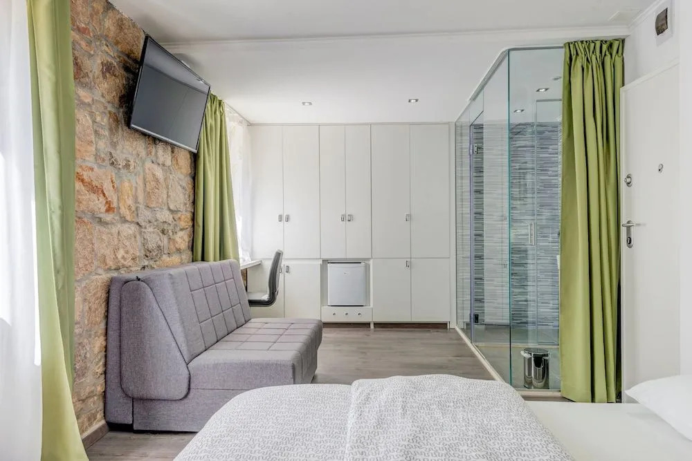 Split Suites centre rooms Olga & Petra
