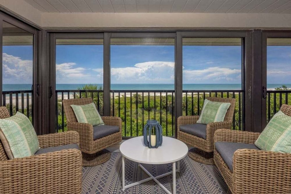 Sanddollar A302 3 Bedroom Condo