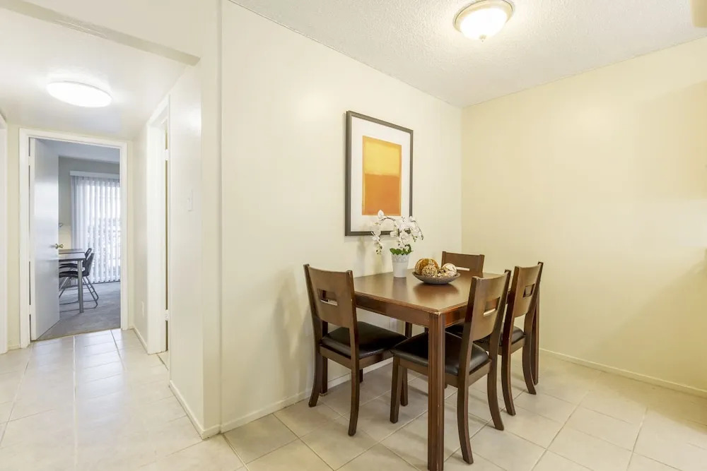 Berkeley Apartment 2 Mins Walking to UC Berkeley Extension