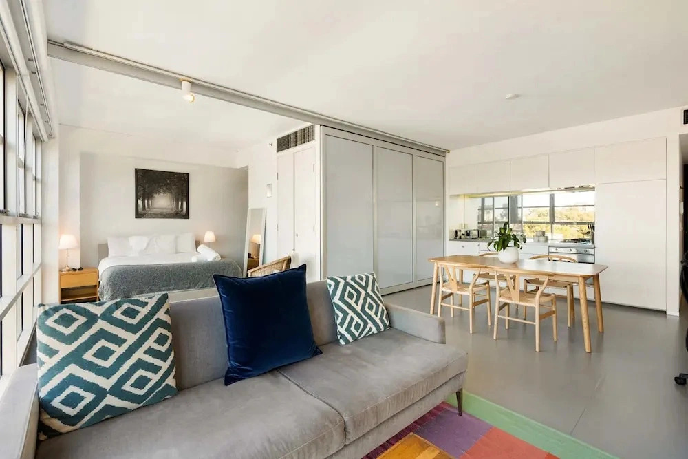 Sun Drenched Apartment in Darlinghurst