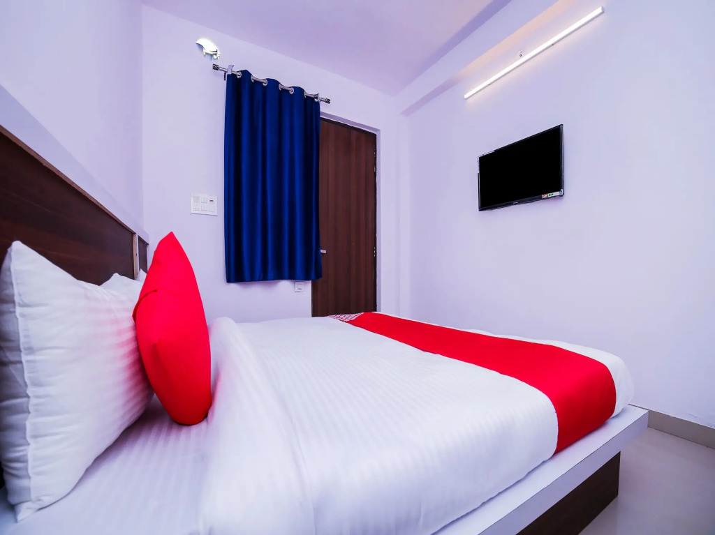 OYO 16542 Flagship Bhoovi Residency