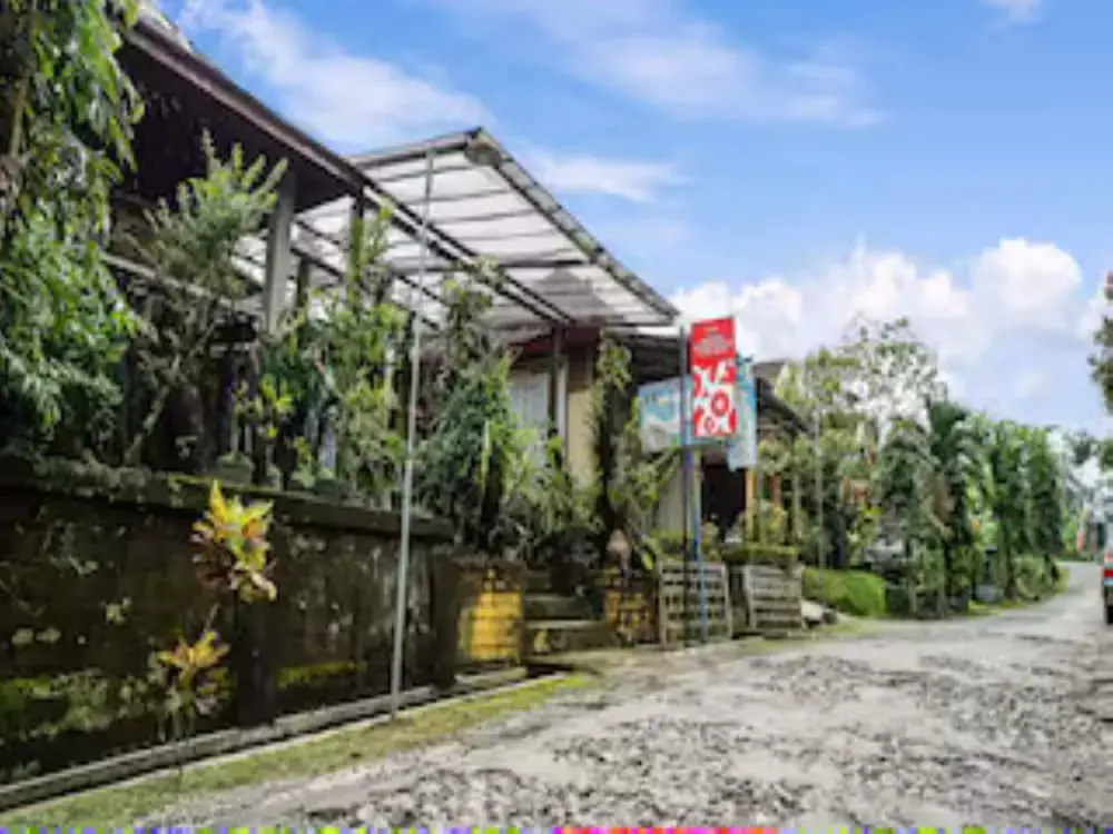 Hotel O Kampung Wisata Ekologi Puspa JagadNearGunung Kelud