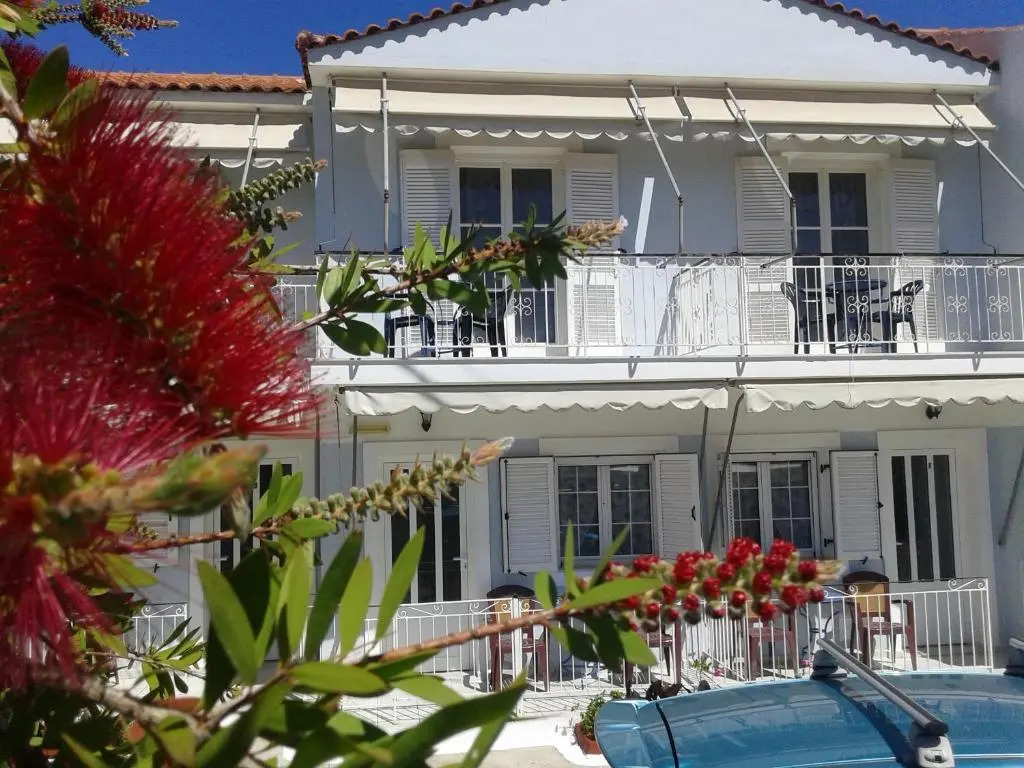 Aggelos Kefalonia Lassi