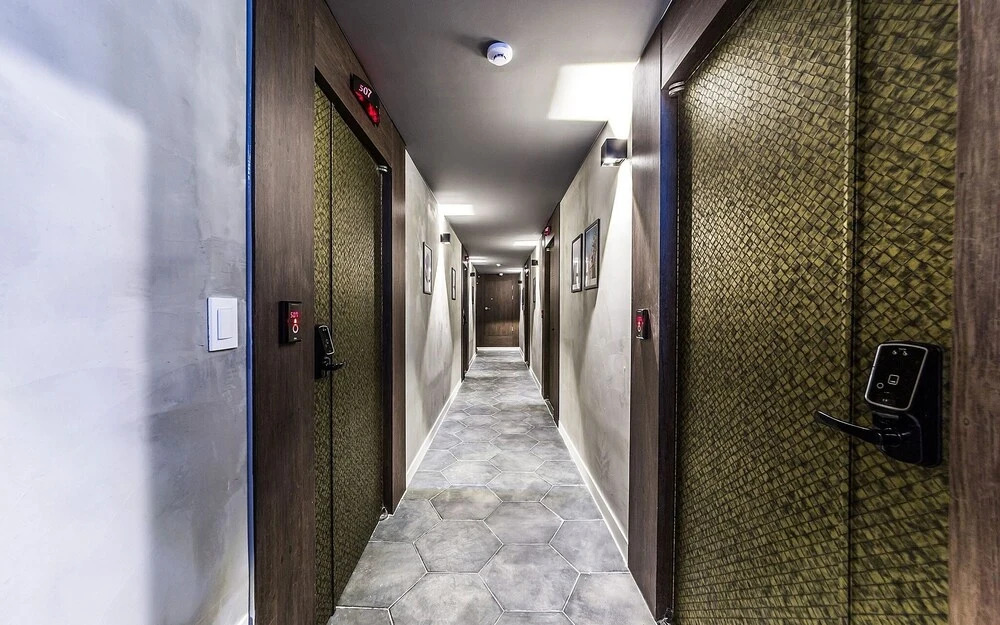 Hotel A
