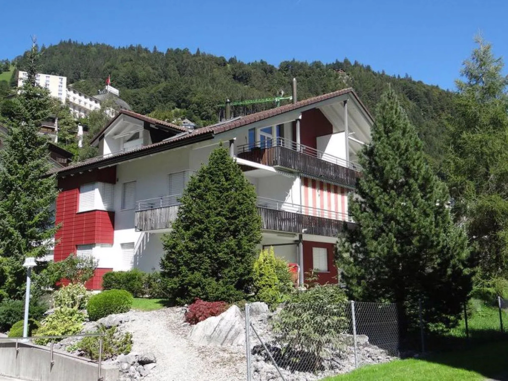 Apartment Blumenweg 10 by Interhome