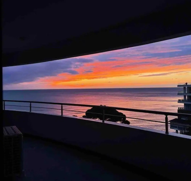 By the Sea Luxurious2