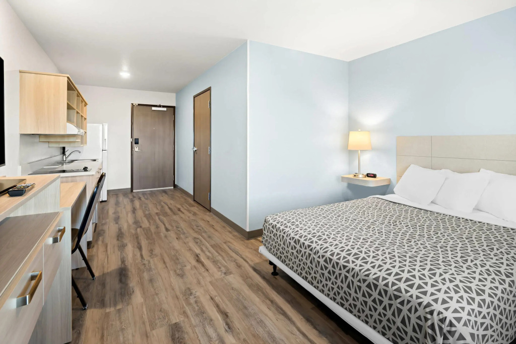 Woodspring Suites Billings
