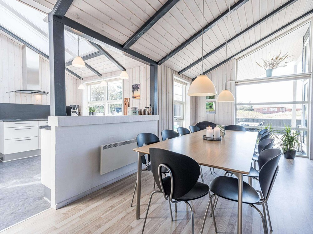 10 Person Holiday Home in Henne