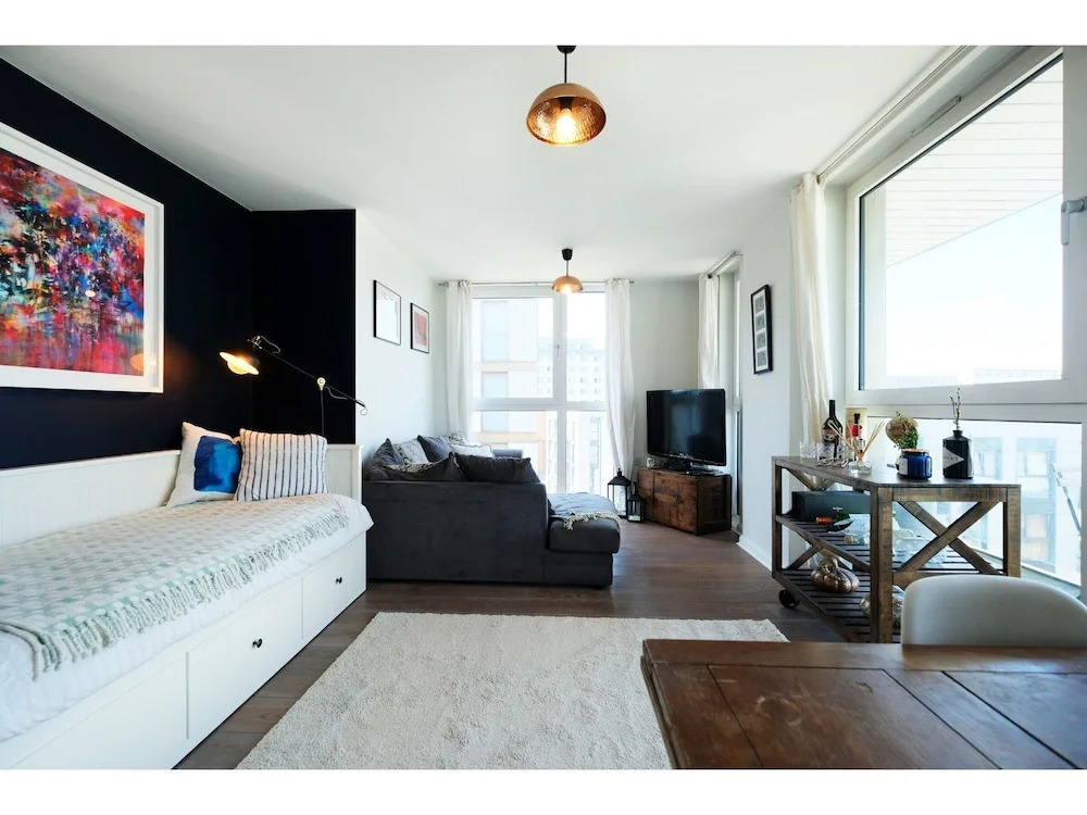 A Charming and Luxurious 2BR Flat on Walthamstow