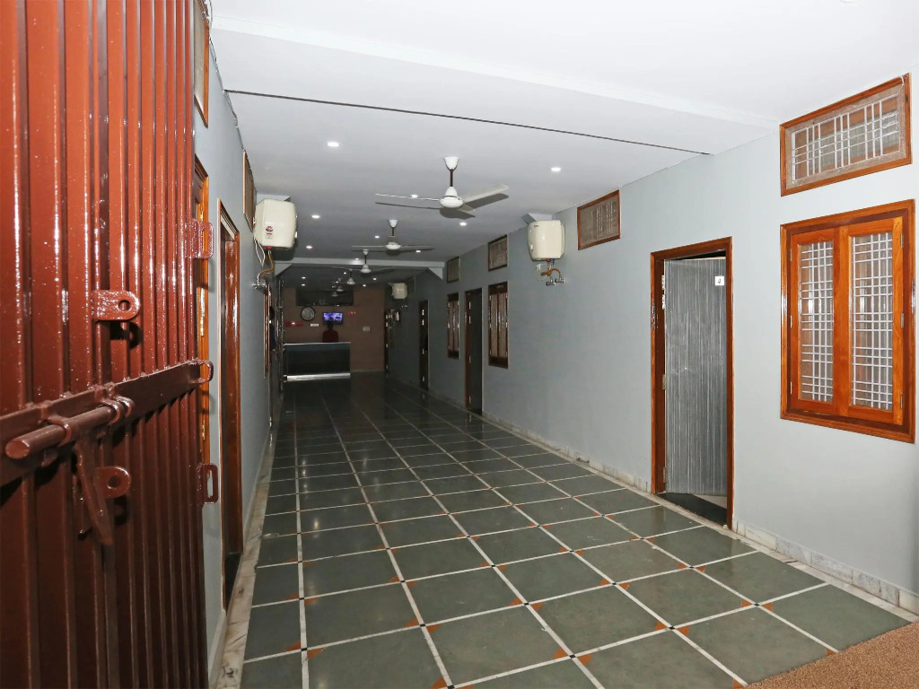 OYO 18269 Tulsi Guest House