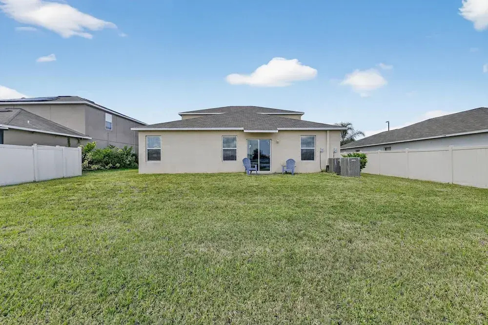Spacious Getaway Near Apollo Beach 5 Bedroom Home