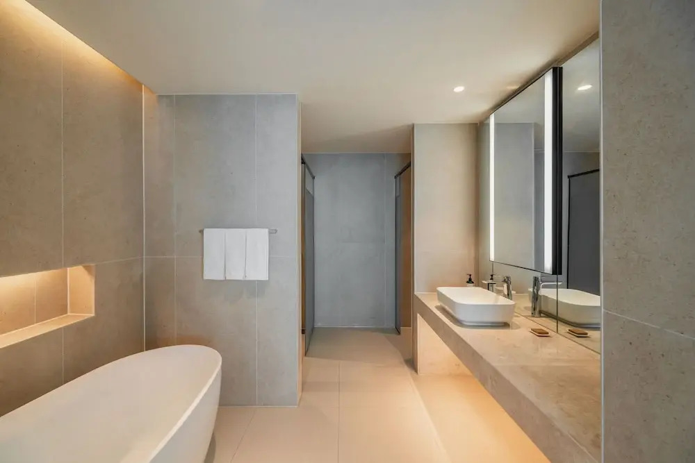 WAVEM HOTEL west