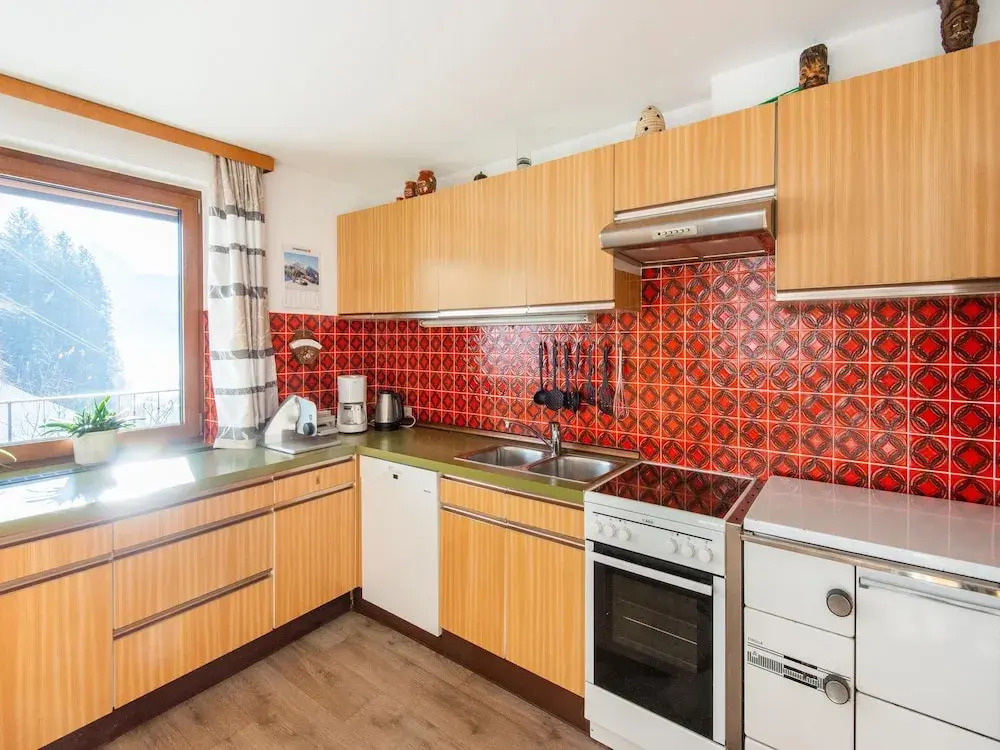 Chalet in Hainzenberg near Ski Slopes