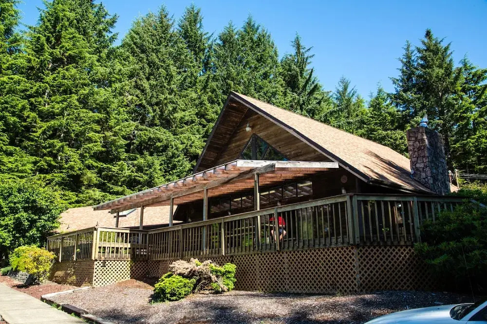 South Jetty RV & Camping Resort