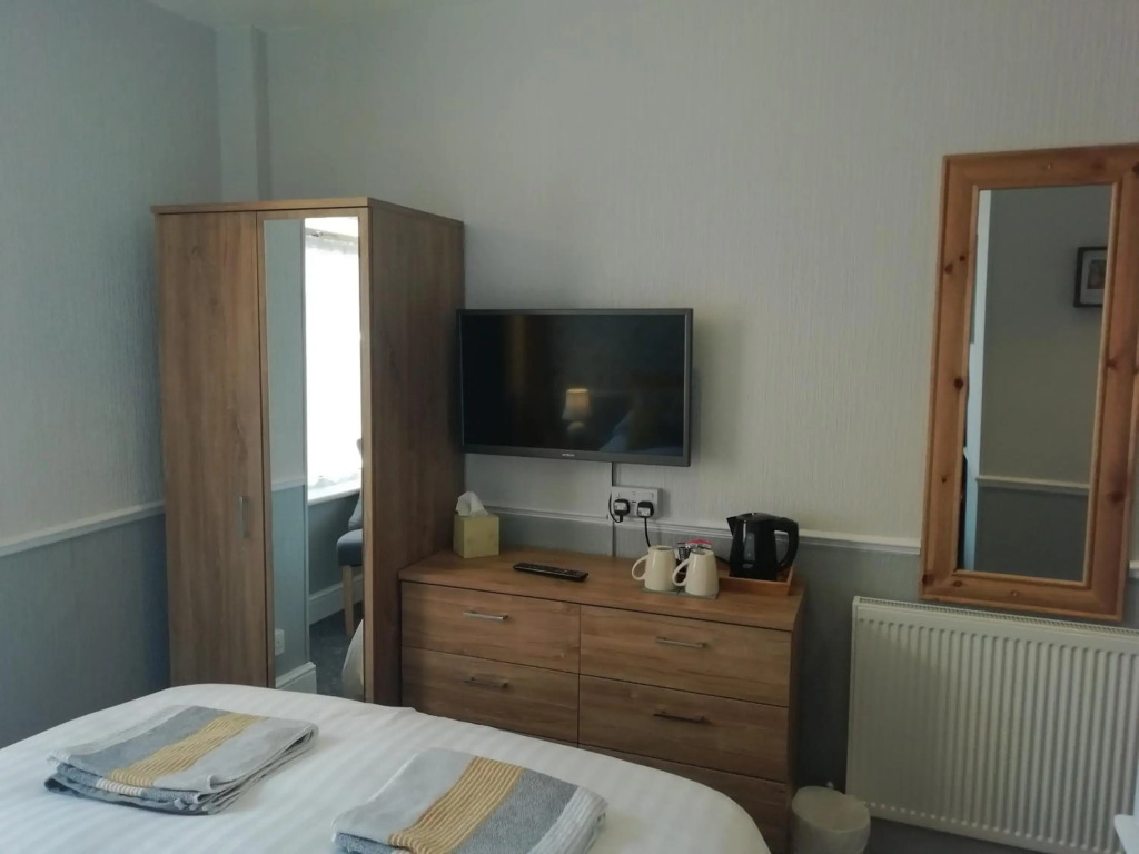 Shirley Heights Hotel