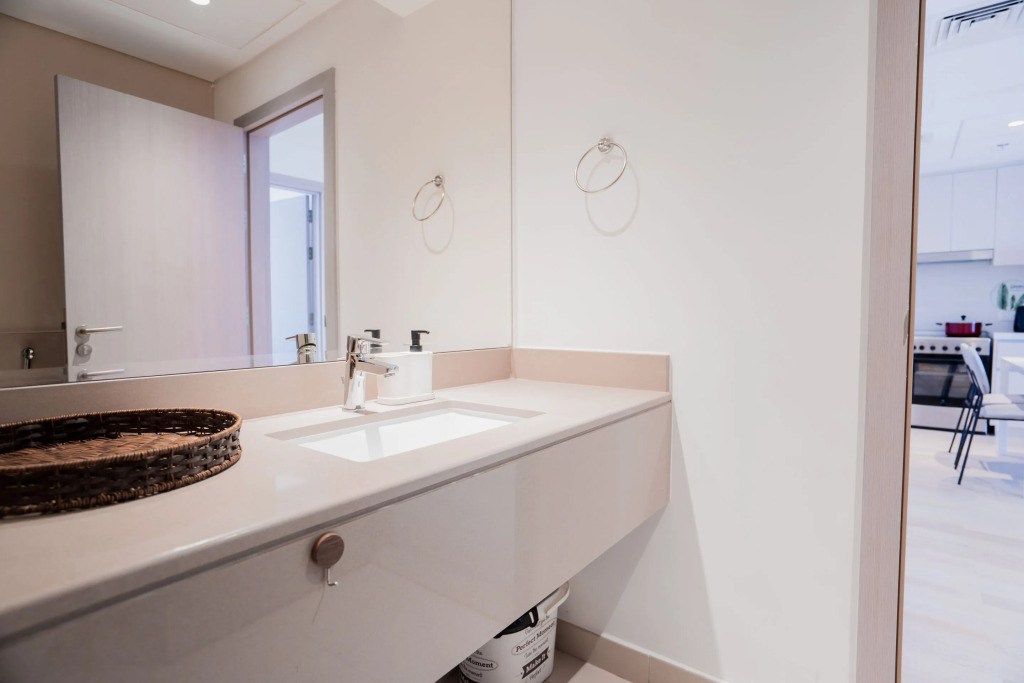 Nasma Luxury Stays - Water's Edge in Yas