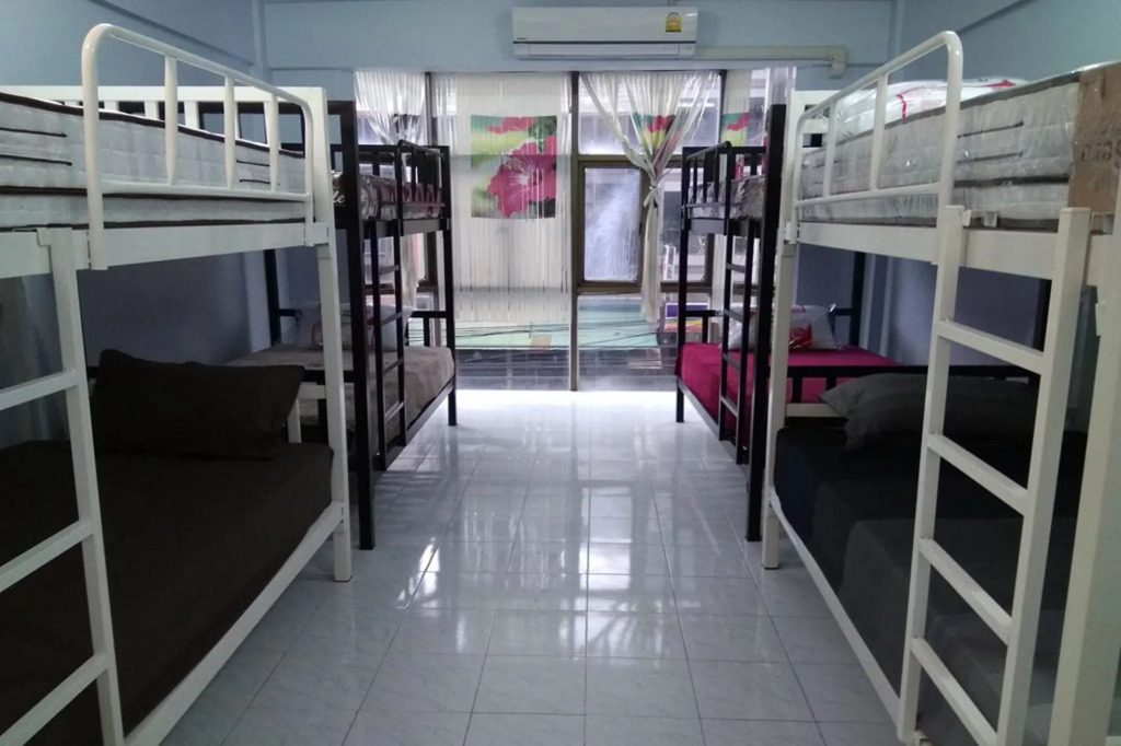 Shady'S Hostel