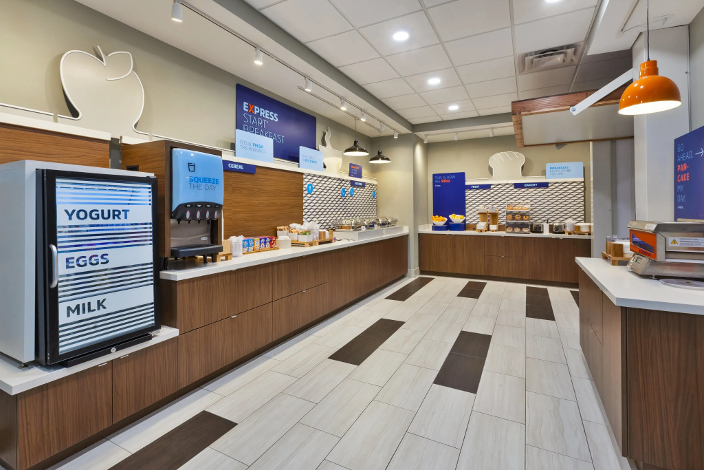 Holiday Inn Express & Suites Milan – Sandusky Area by IHG