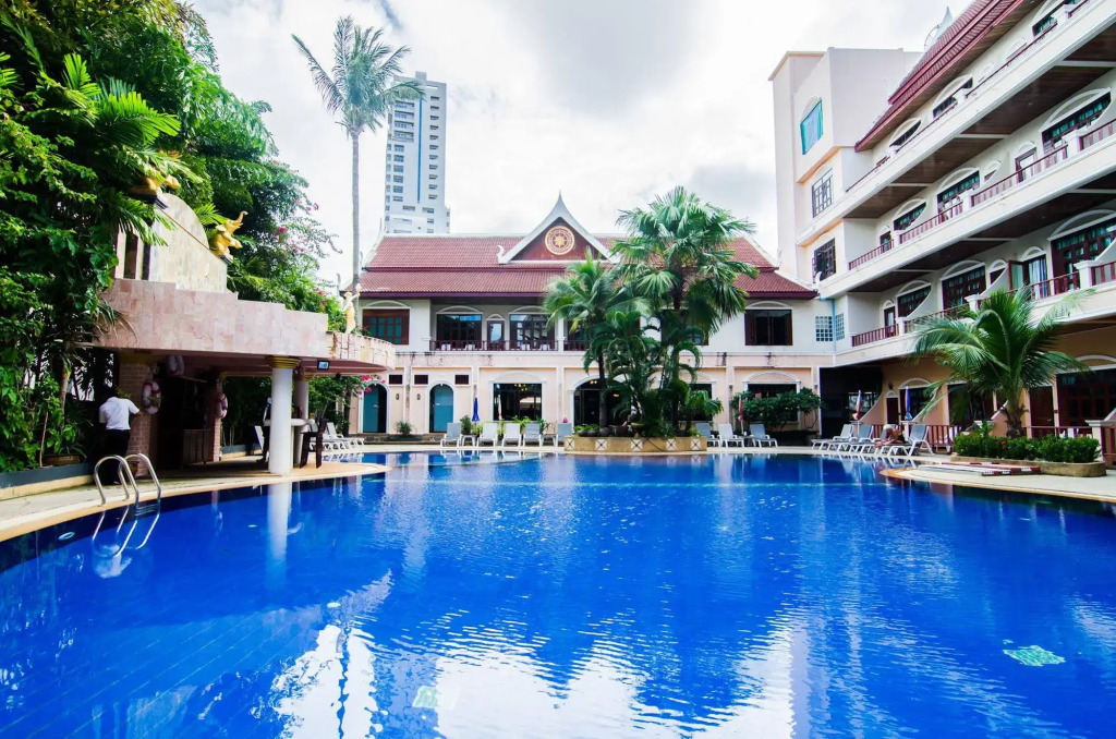 Tony Resort