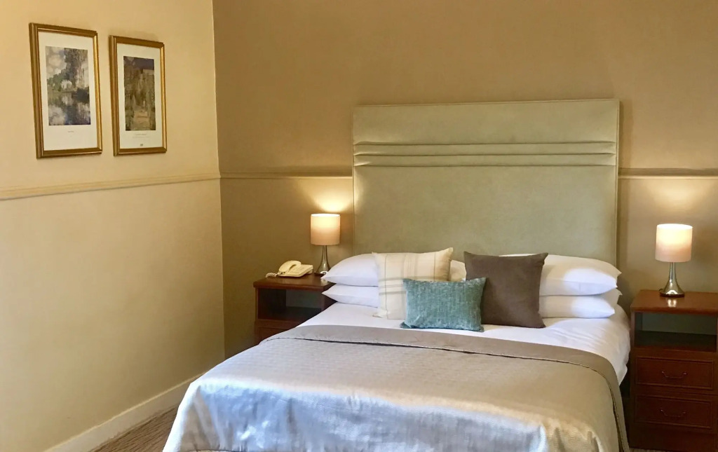 Cove Bay Hotel