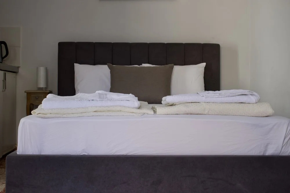 "spyros" 1-room Apartment - Simple, Cozy, Close to the Beach