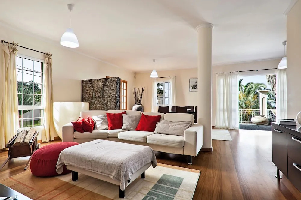 Casa das Neves - By Wehost